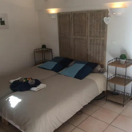 Bed & Breakfast D'hotes Grange De La Bastide Laveissiere